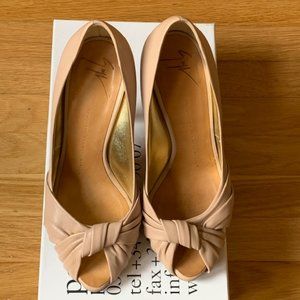 Giuseppe Zanotti | Nude Leather Pumps 37.5